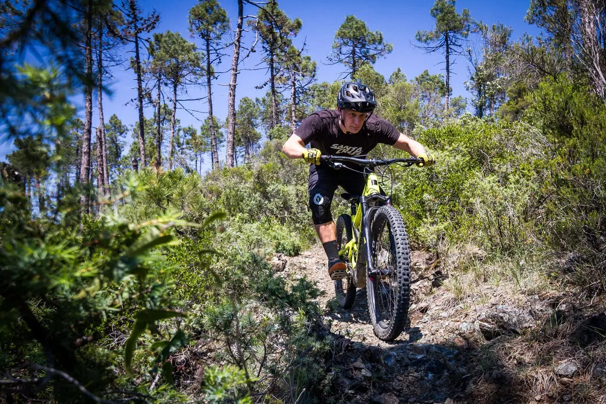 Santa Cruz Heckler, test e review della prima eBike del brand californiano (14)