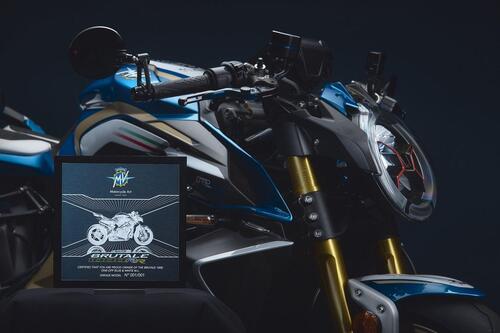 MV Agusta: la specialissima Brutale 1000 Blue & White M.L. (6)