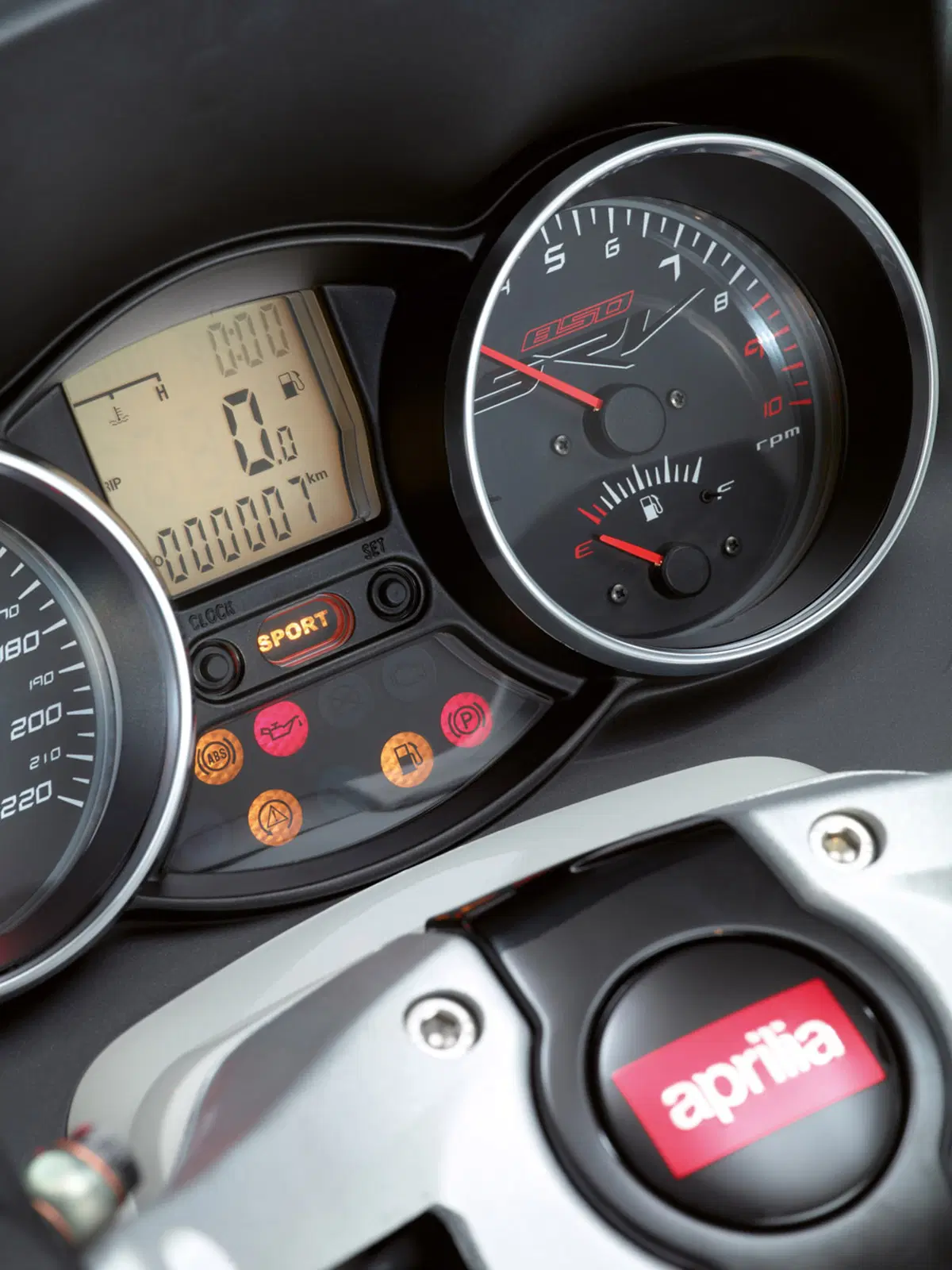 Aprilia SRV 850 ABS/ATC  (50)