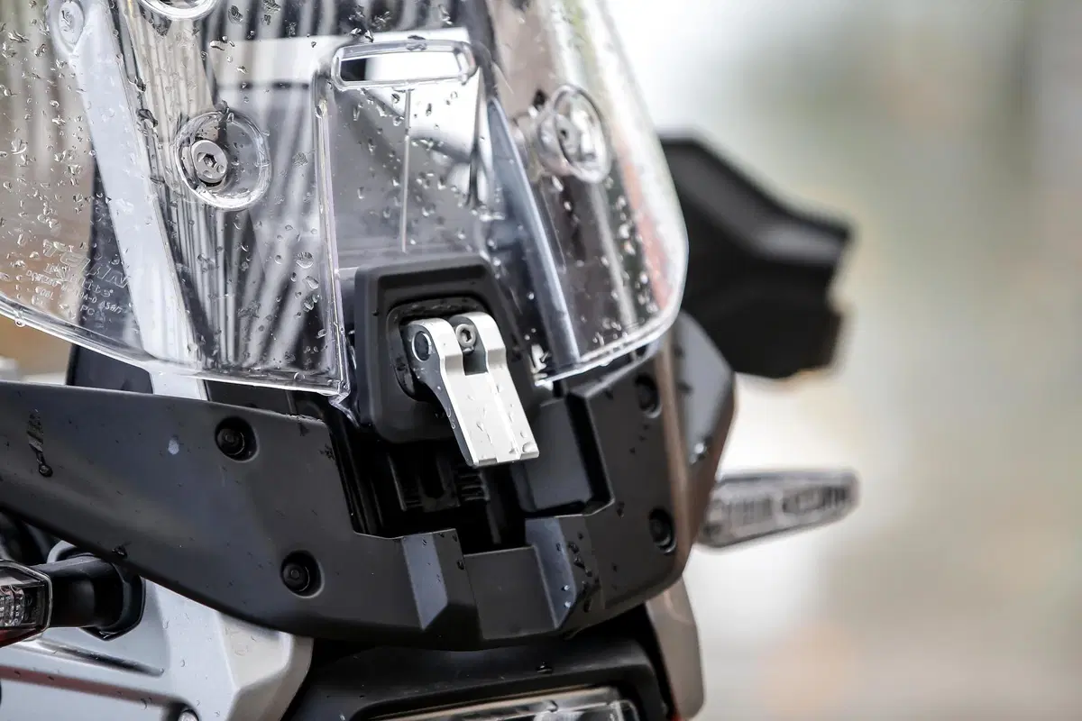 Suzuki V-Strom 1050XT vs Triumph Tiger 900 GT Pro: sfida 2020 tra maxi col 19 (8)