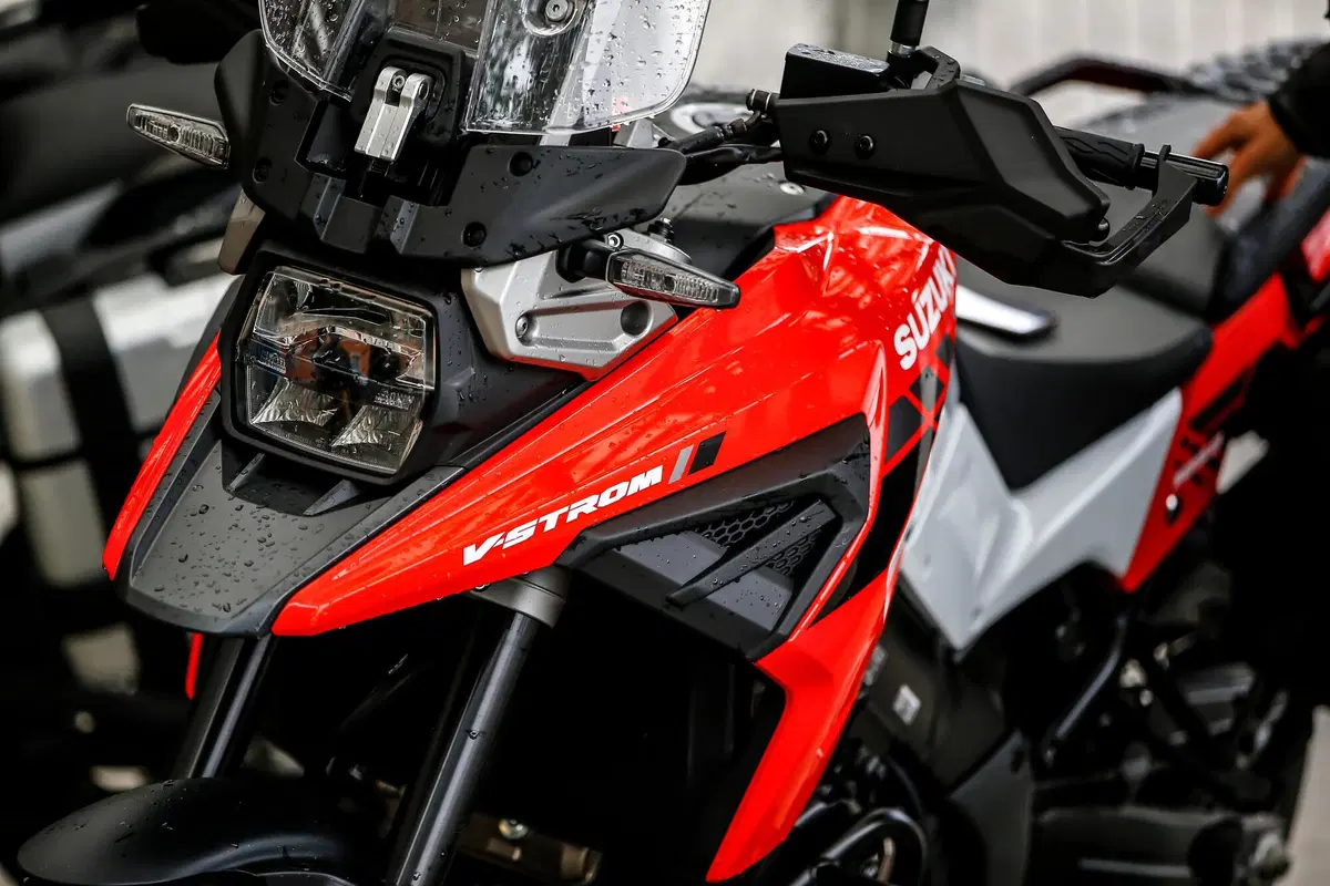Suzuki V-Strom 1050XT vs Triumph Tiger 900 GT Pro: sfida 2020 tra maxi col 19 (9)