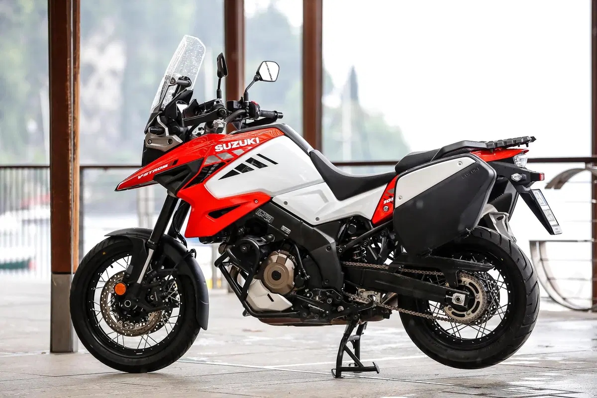 Suzuki V-Strom 1050XT vs Triumph Tiger 900 GT Pro: sfida 2020 tra maxi col 19 (13)