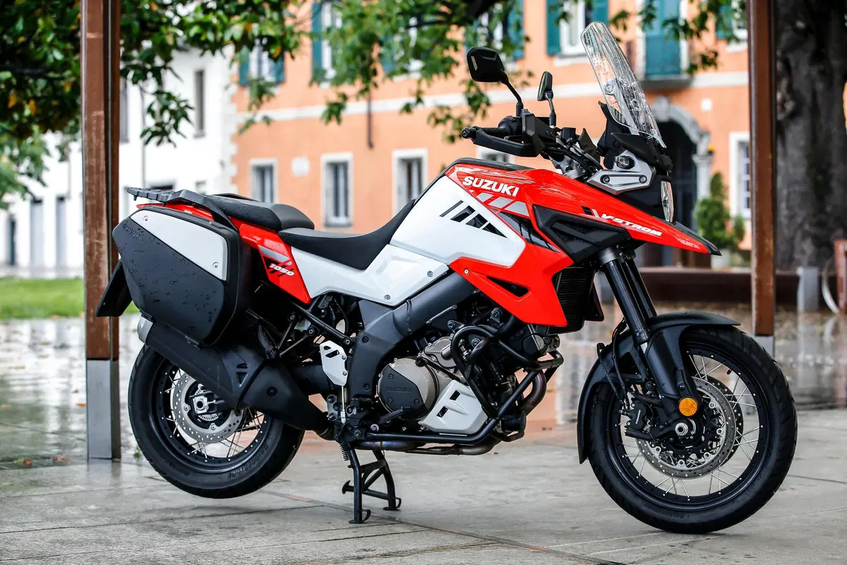 Suzuki V-Strom 1050XT vs Triumph Tiger 900 GT Pro: sfida 2020 tra maxi col 19 (3)