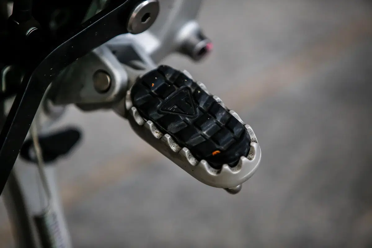 Suzuki V-Strom 1050XT vs Triumph Tiger 900 GT Pro: sfida 2020 tra maxi col 19 (13)