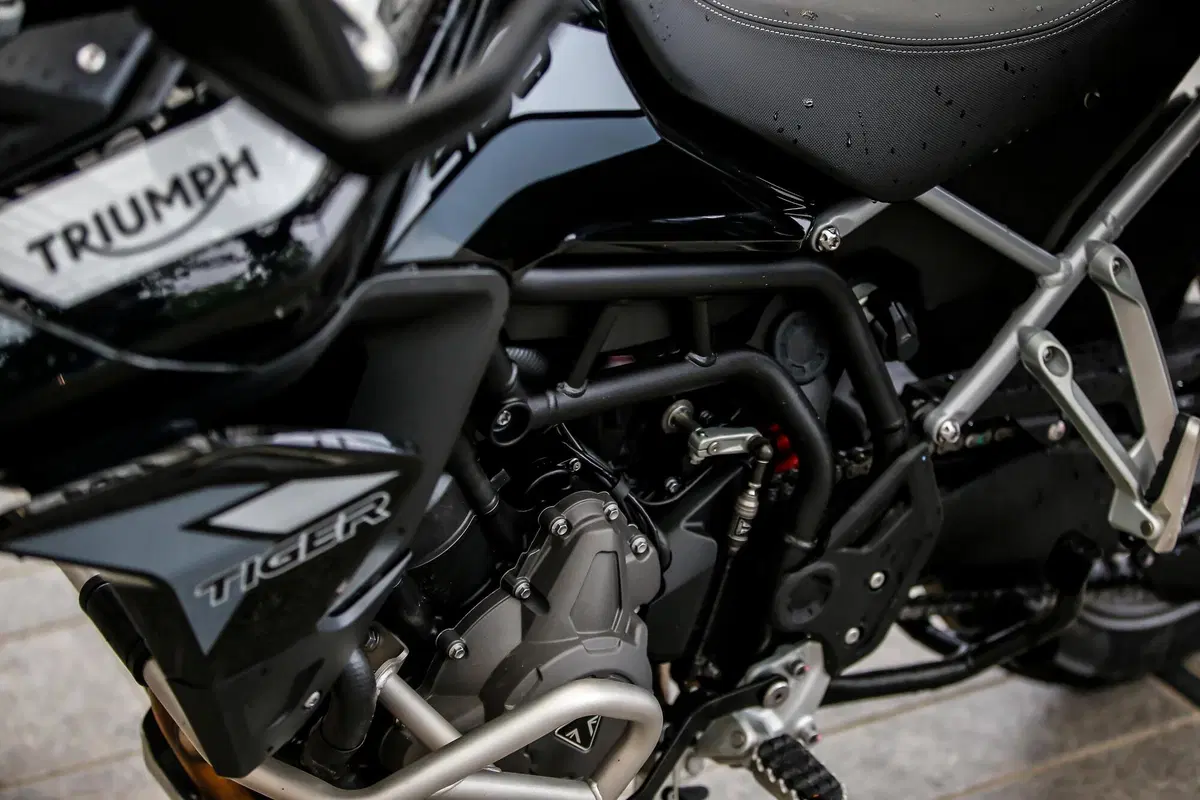 Suzuki V-Strom 1050XT vs Triumph Tiger 900 GT Pro: sfida 2020 tra maxi col 19 (15)