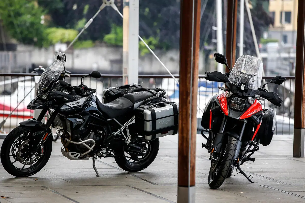 Suzuki V-Strom 1050XT vs Triumph Tiger 900 GT Pro: sfida 2020 tra maxi col 19 (7)