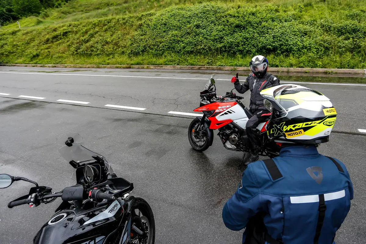 Suzuki V-Strom 1050XT vs Triumph Tiger 900 GT Pro: sfida 2020 tra maxi col 19 (8)