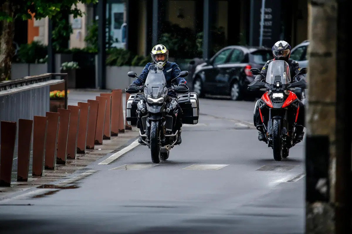 Suzuki V-Strom 1050XT vs Triumph Tiger 900 GT Pro: sfida 2020 tra maxi col 19 (3)