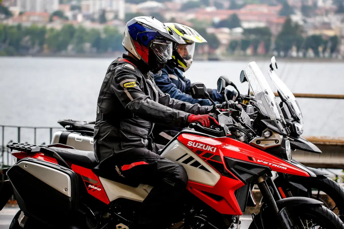 Suzuki V-Strom 1050XT vs Triumph Tiger 900 GT Pro: sfida 2020 tra maxi col 19 (9)