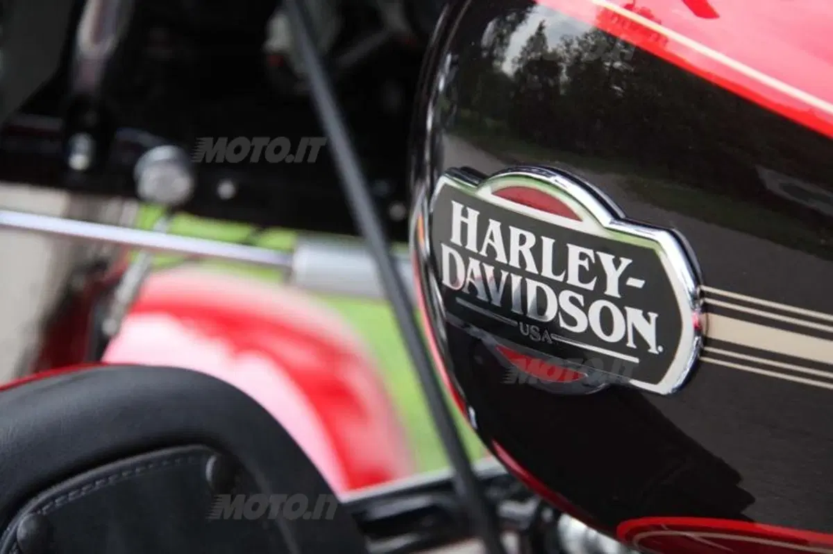 Harley-Davidson Tri Glide  (60)