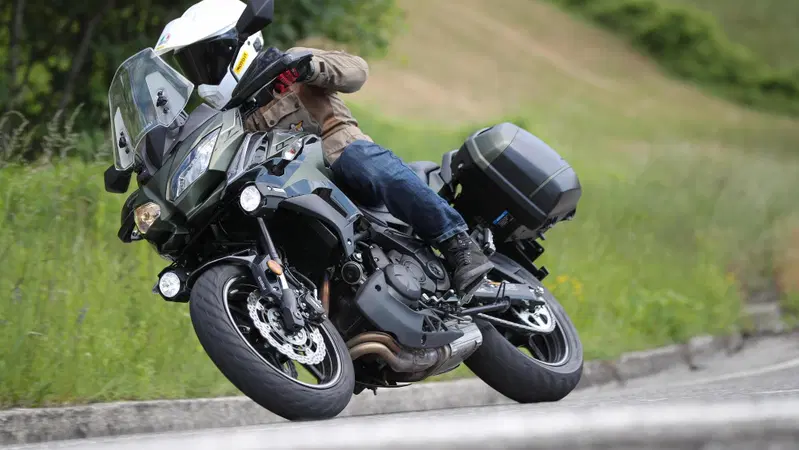 Kawasaki Versys 650 2020 TEST. Ok, il prezzo &egrave; giusto