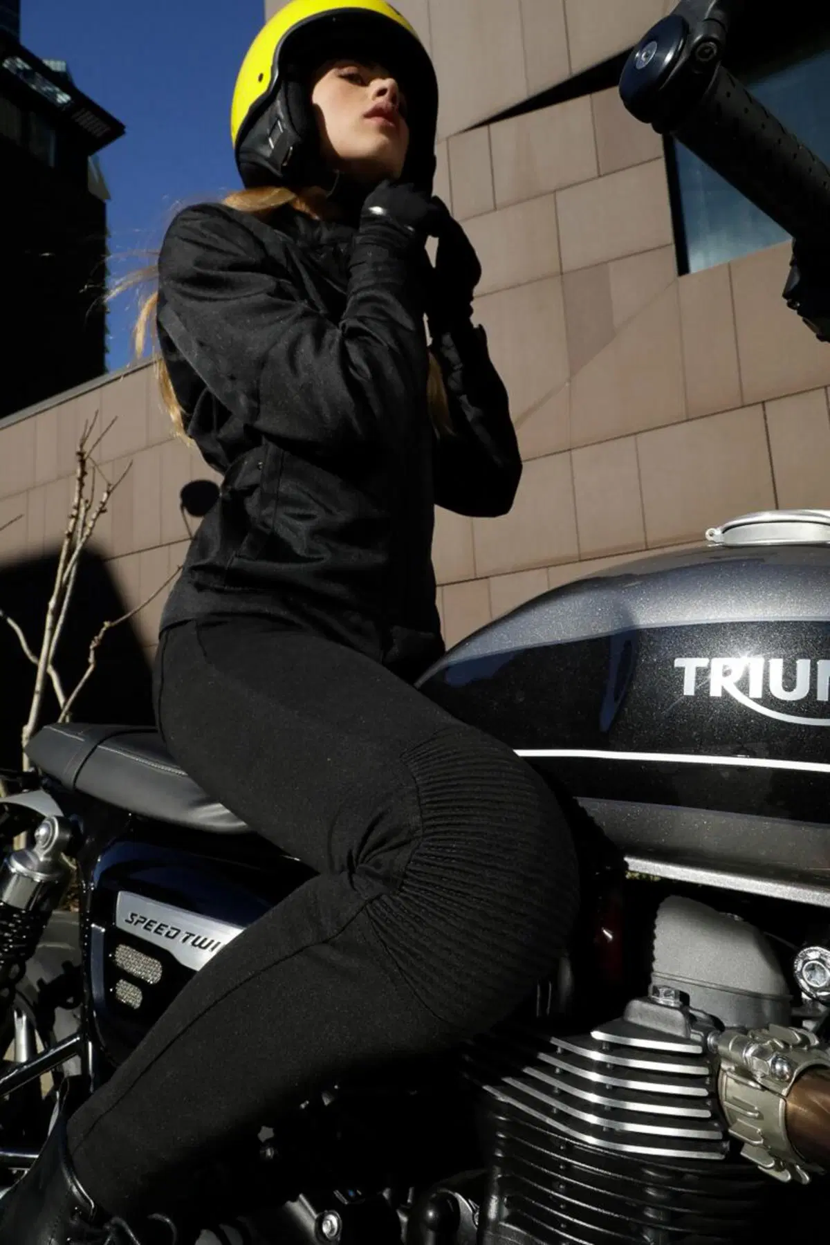 Tucano Urbano porta in Italia i Leggins MotoGirl