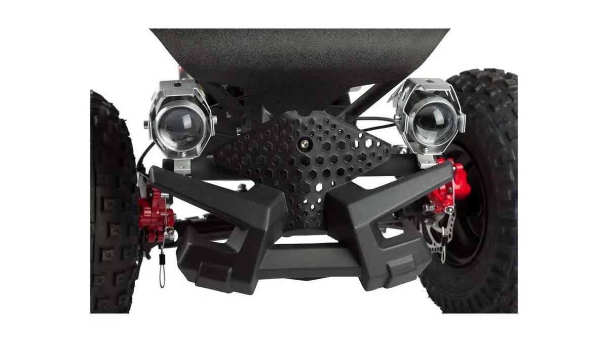 Lem Motor M.A.D. M.A.D. Truck 2000 (2020 - 22) (4)