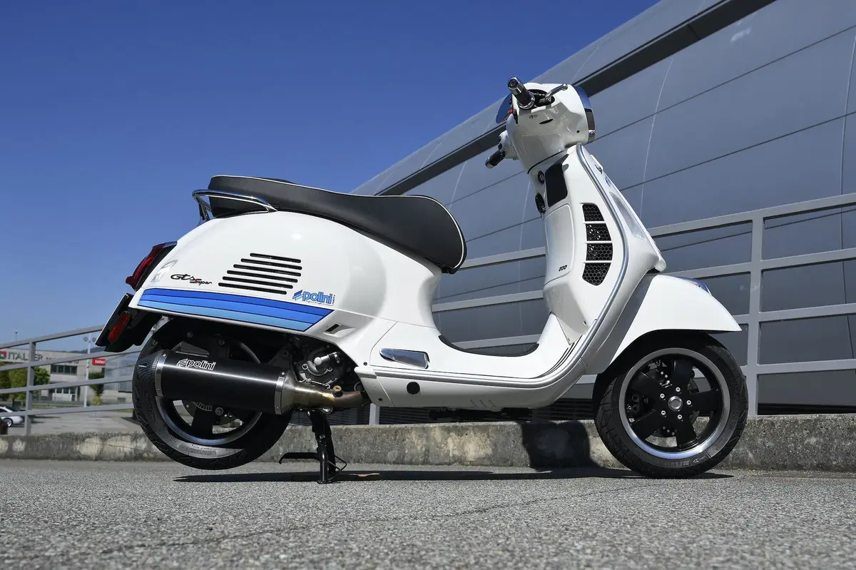 Statiche Vespa 300 (4)