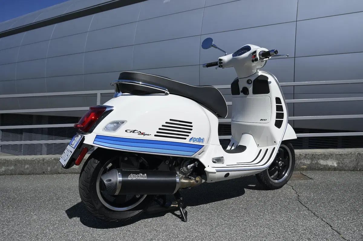 Statiche Vespa 300 (6)