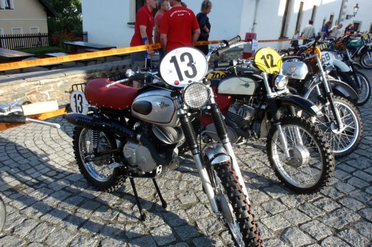La classica dell'enduro d'epoca di Zschopau