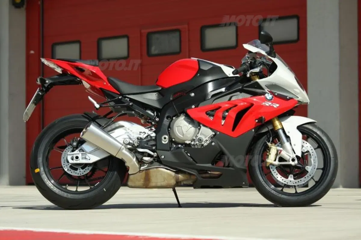 BMW S1000RR VS Ducati Panigale 1199S  (60)