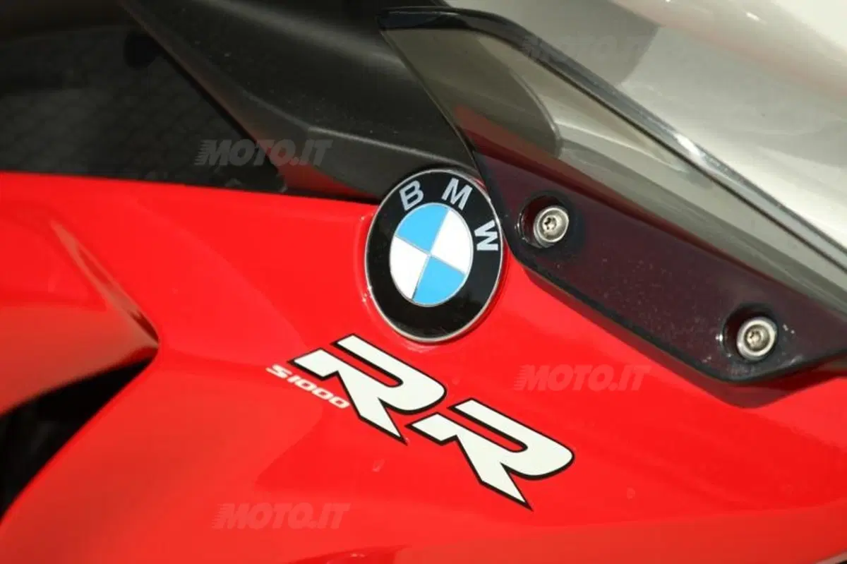 BMW S1000RR VS Ducati Panigale 1199S  (61)