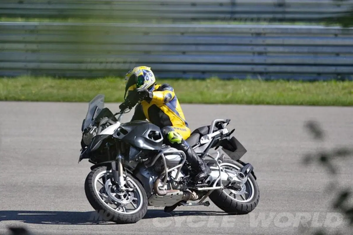 BMW R 1250 GS 2013, nuove foto (3)