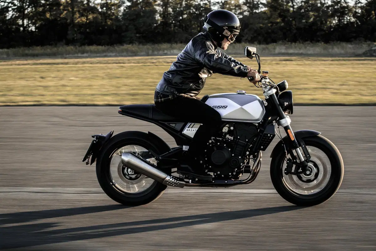 La Brixton Crossfire 500 arriva nei concessionari (5)