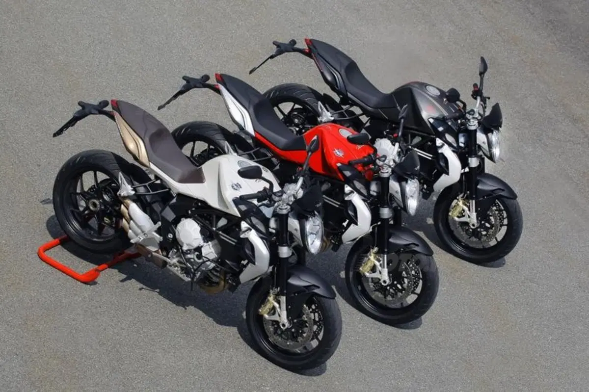MV Agusta Brutale 675  (17)