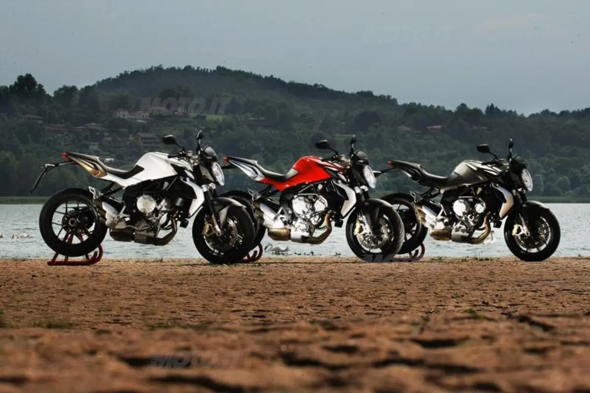 MV Agusta Brutale 675  (19)