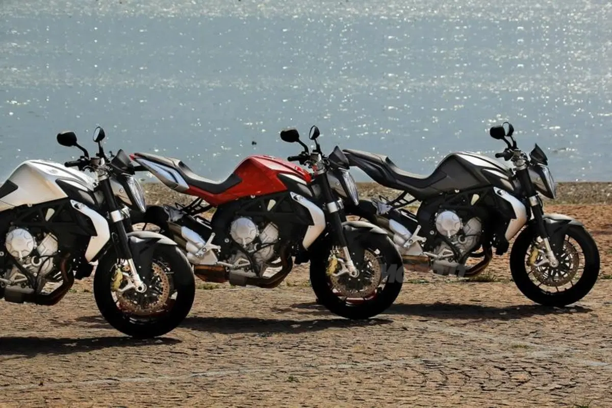 MV Agusta Brutale 675  (20)