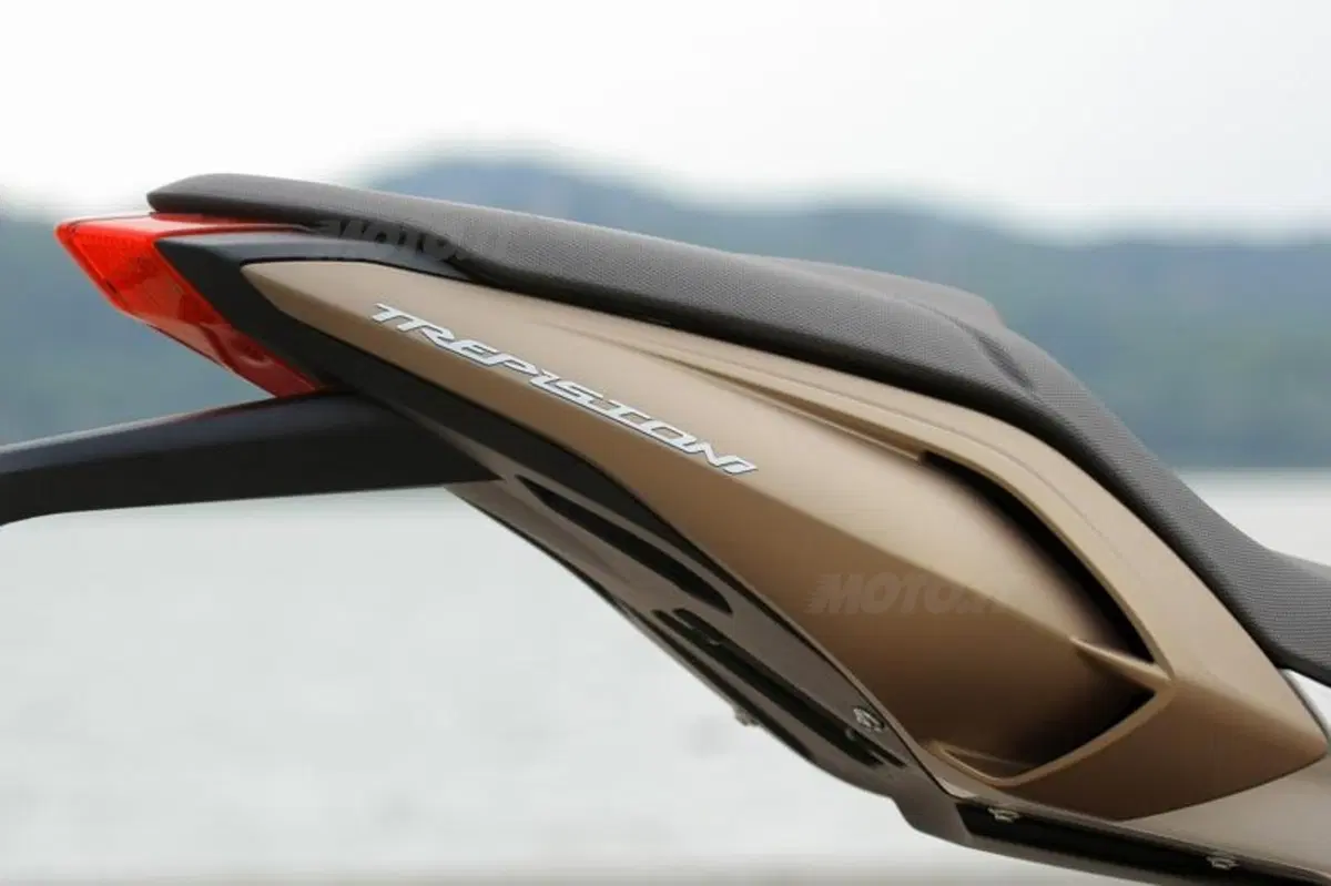MV Agusta Brutale 675  (34)