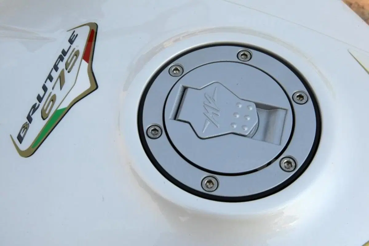 MV Agusta Brutale 675  (49)