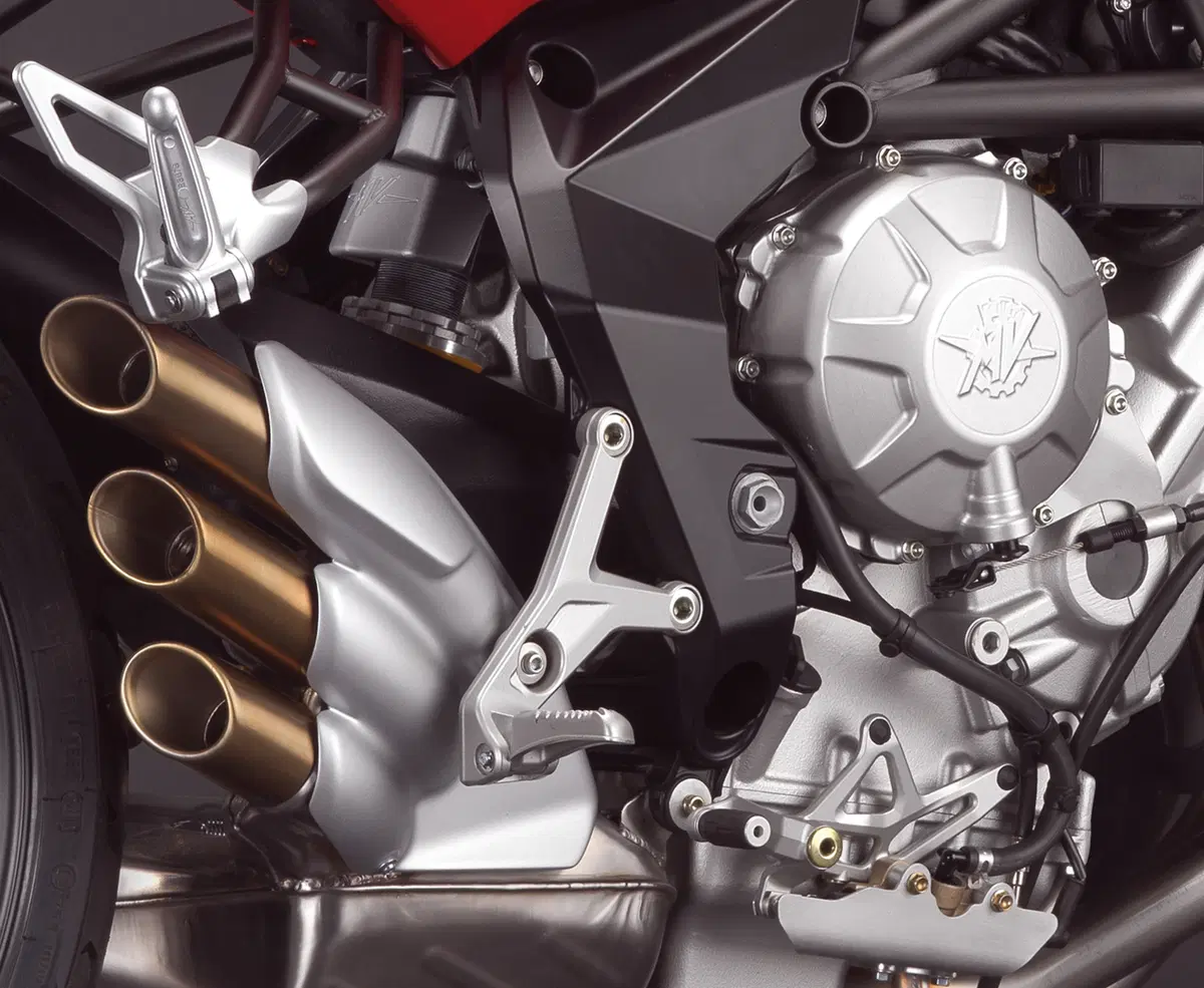 MV Agusta Brutale 675  (59)