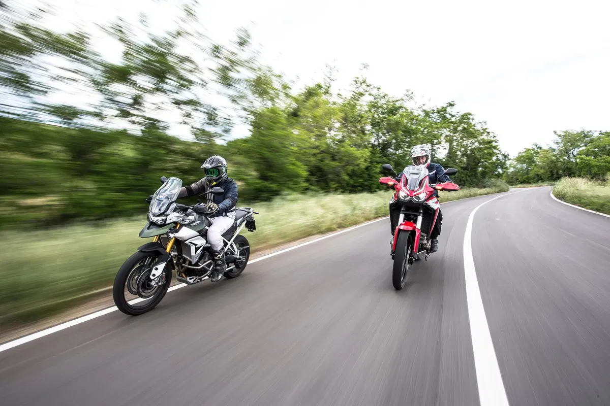 Honda Africa Twin 1100 vs Triumph Tiger Rally 900: SFIDA MAXIENDURO 2020 (5)