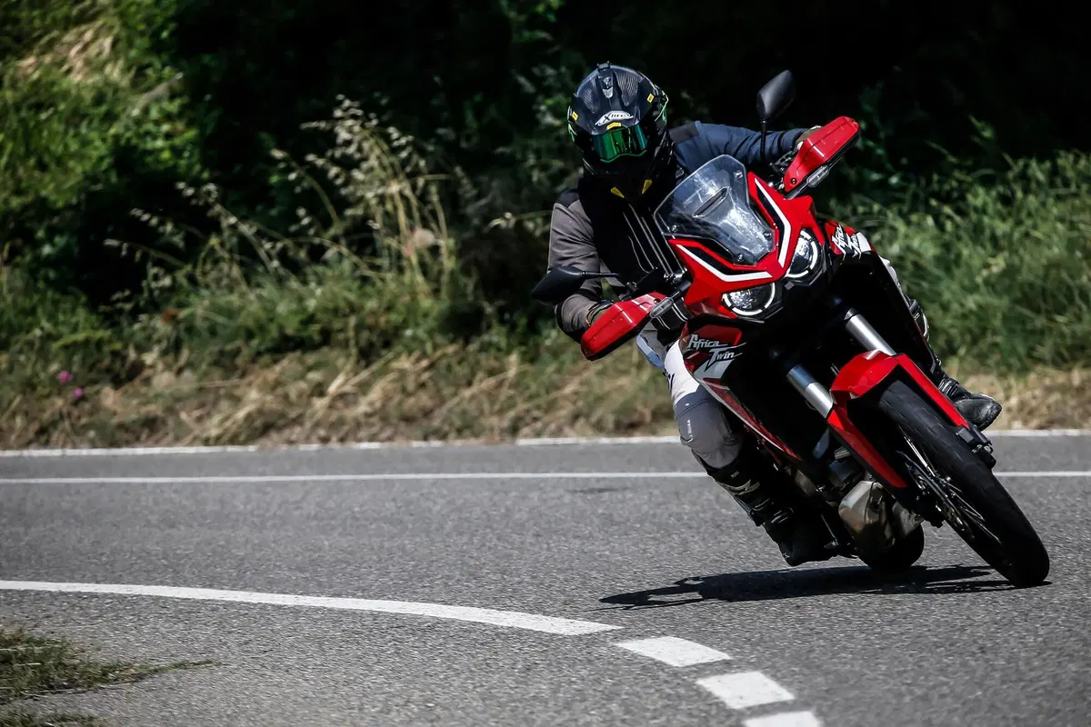 Honda Africa Twin 1100 vs Triumph Tiger Rally 900: SFIDA MAXIENDURO 2020 (4)