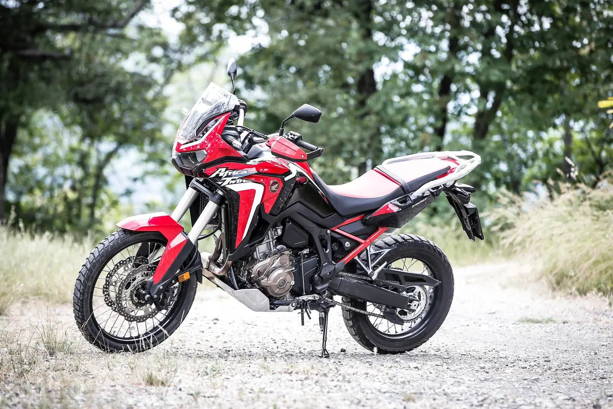 Honda Africa Twin 1100 vs Triumph Tiger Rally 900: SFIDA MAXIENDURO 2020 (2)
