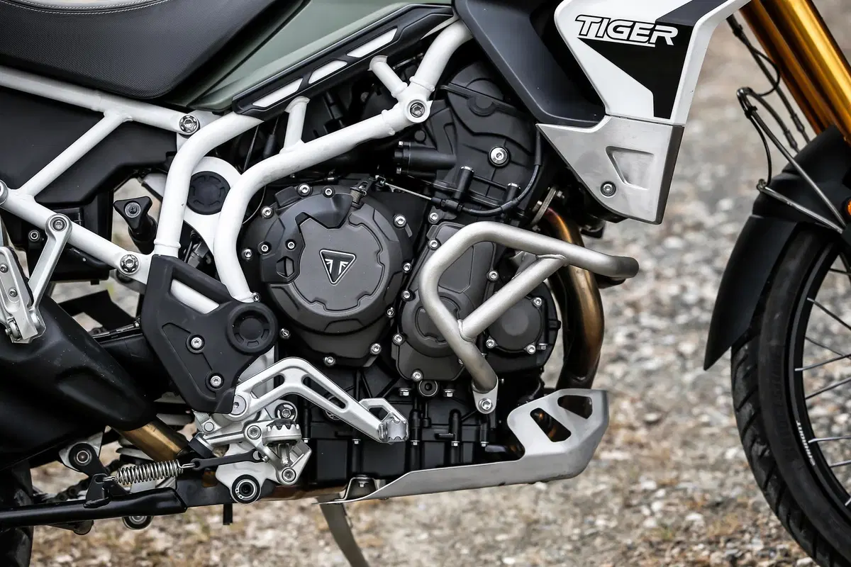 Honda Africa Twin 1100 vs Triumph Tiger Rally 900: SFIDA MAXIENDURO 2020 (6)