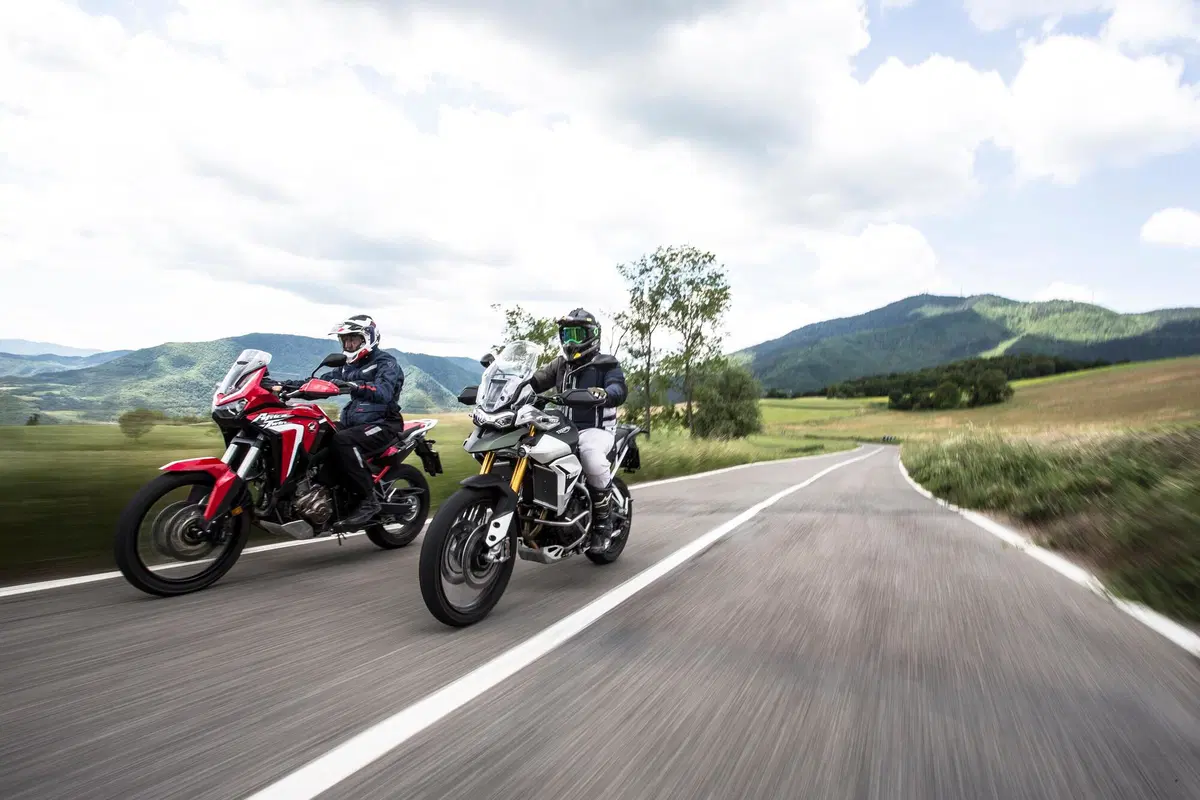 Honda Africa Twin 1100 vs Triumph Tiger Rally 900: SFIDA MAXIENDURO 2020 (8)