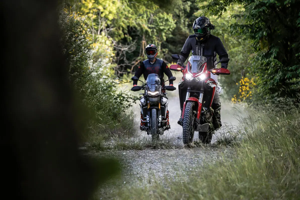 Honda Africa Twin 1100 vs Triumph Tiger Rally 900: SFIDA MAXIENDURO 2020 (12)