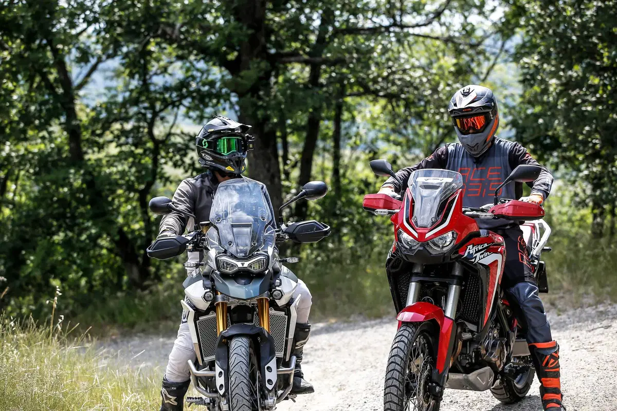 Honda Africa Twin 1100 vs Triumph Tiger Rally 900: SFIDA MAXIENDURO 2020 (13)