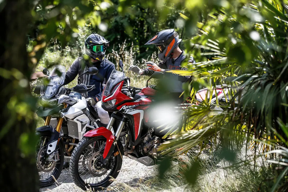 Honda Africa Twin 1100 vs Triumph Tiger Rally 900: SFIDA MAXIENDURO 2020 (15)