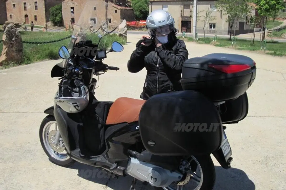 Tutto si può fare: da Barcellona a Fisterra in scooter (7)