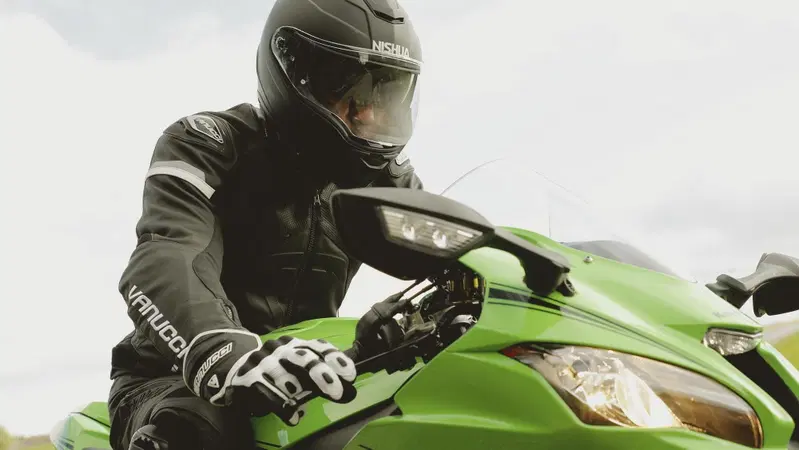 Louis Moto presenta i nuovi caschi Nishua