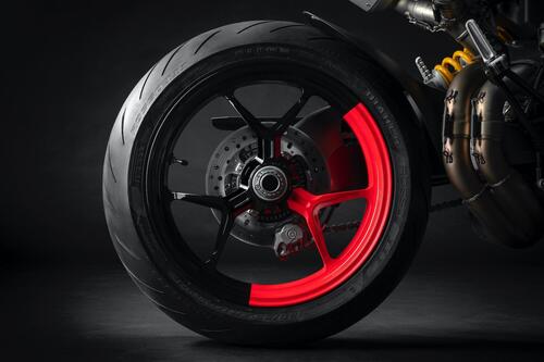 Ducati Hypermotard RVE: il concept diventa di serie (6)