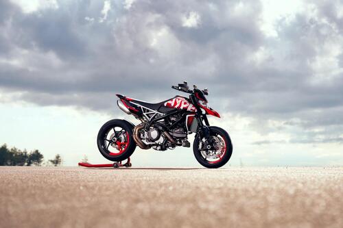 Ducati Hypermotard RVE: il concept diventa di serie (9)