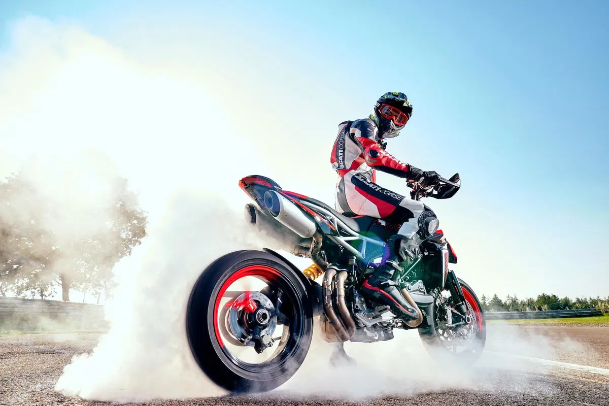 Ducati Hypermotard RVE: il concept diventa di serie (14)