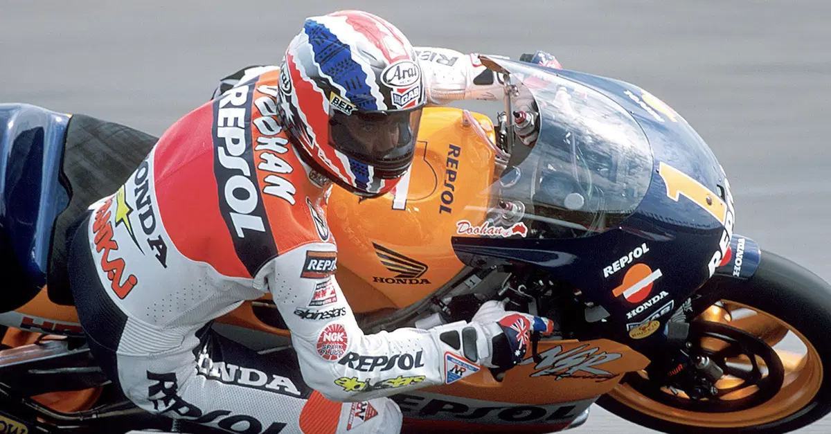 MotoGP, Mick Doohan: "Valentino Rossi? Perch&eacute; dovrebbe smettere?"