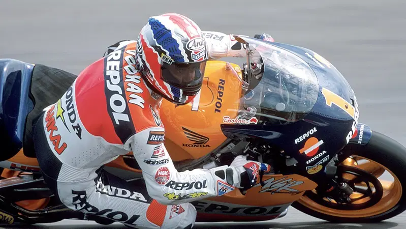MotoGP, Mick Doohan: "Valentino Rossi? Perch&eacute; dovrebbe smettere?"