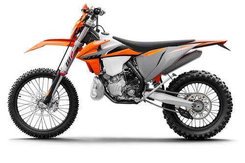 KTM gamma Enduro EXC 2021. Novità per motori e sospensioni (5)