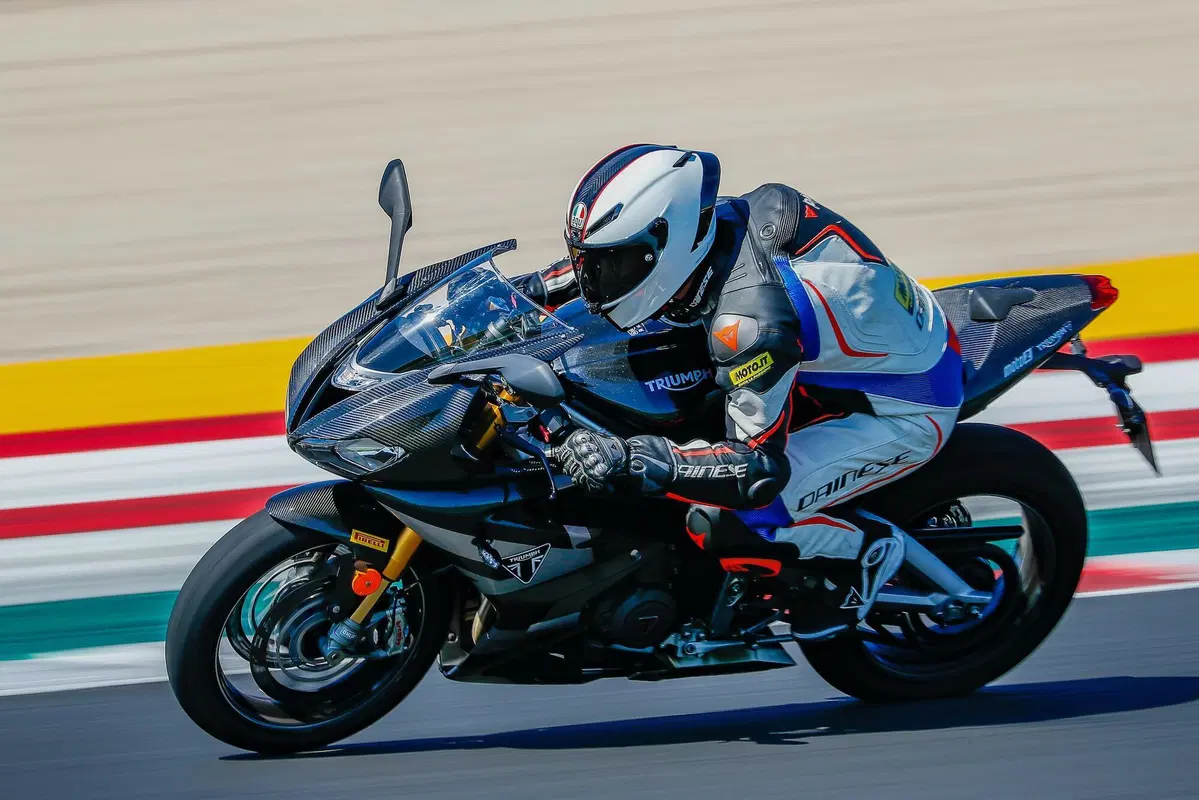 Triumph Daytona 675 Moto2 test. Sintesi perfetta (3)