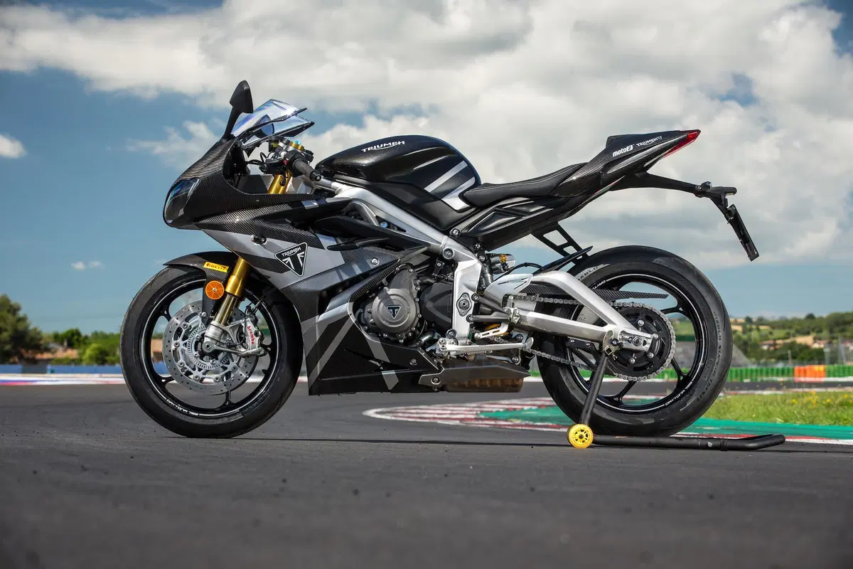 Triumph Daytona 675 Moto2 test. Sintesi perfetta (5)