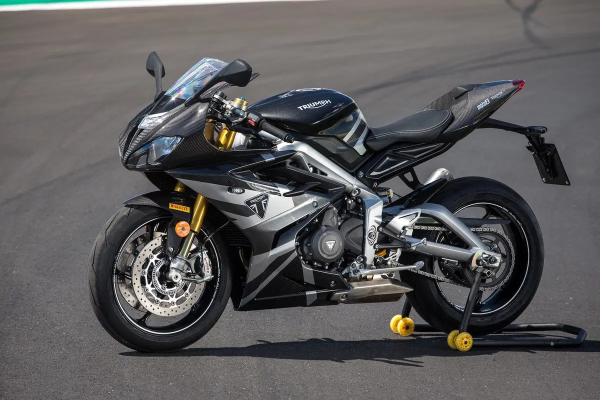Triumph Daytona 675 Moto2 test. Sintesi perfetta (18)
