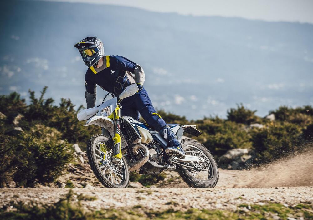 Husqvarna TE 250i (2021) (2)